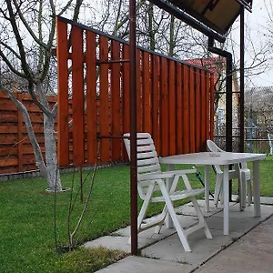 house-in-bohatyrska-street.hotels-of-kiev.com/